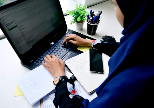 Así puedes estudiar idiomas fuera del país con COLFUTURO: primera convocatoria abre en enero