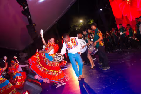 Con 62 representaciones artísticas Unicórdoba celebró su aniversario 62 con los monterianos en la Ronda del Sinú